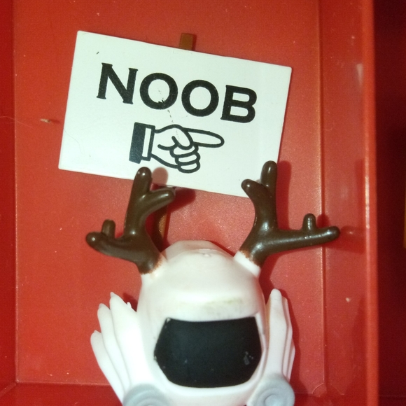 Roblox 27 Figures Case & Accessories - Picture 14 of 16